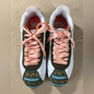 Poppy Floral Crocheted Cottagecore Sneakers with Memory Foam Size 9